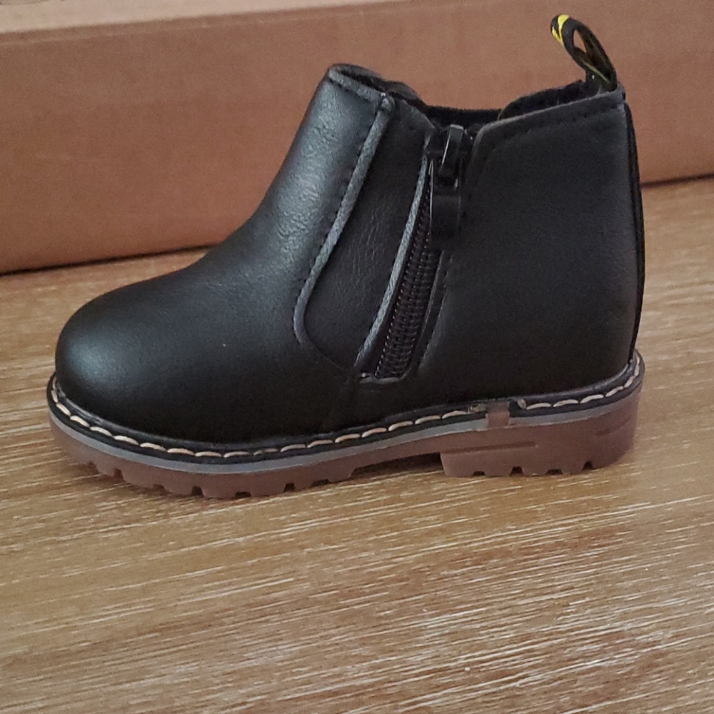 Brand new baby boot - Picture 2 of 2